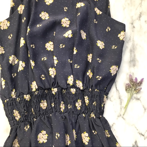 Jenny Han Women’s Sleeveless Silk Top - Picture 3 of 7